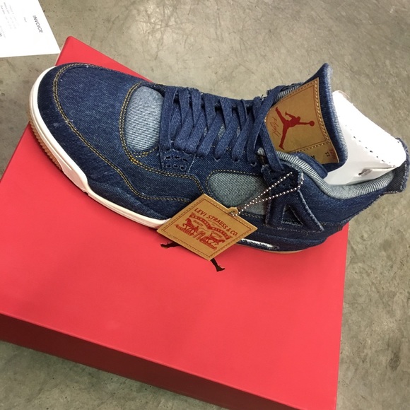 levi's nike shoes